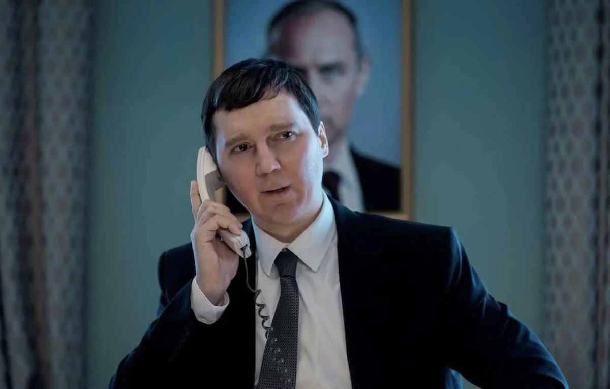 Paul Dano in Il mago del Cremlino